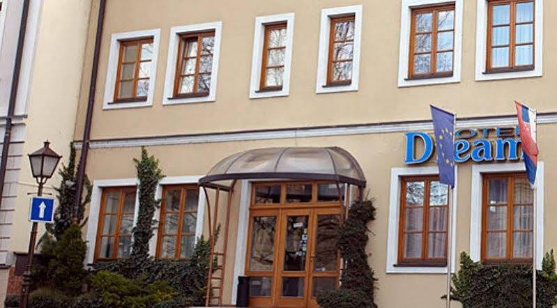 ترنافا Hotel Dream المظهر الخارجي الصورة